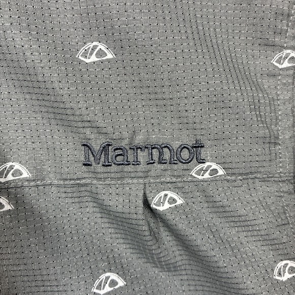 Marmot Gray Short Sleeve Button Up Shirt AOP Tent Print Camping Hike Men's Large - Picture 8 of 11